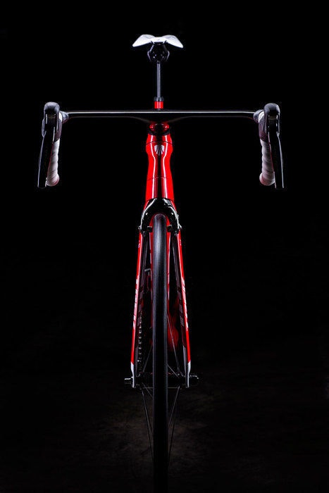 display 2016 Madone Race Shop Limited H1   front view  1 